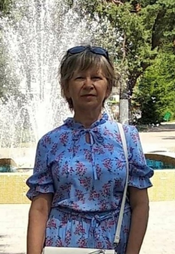 La mia foto - Svetlana, 67 di Kremenčuk (@svetlanatatarnikova)