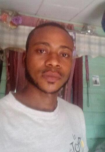 La mia foto - Isaac, 34 di Douala (@isaac194)
