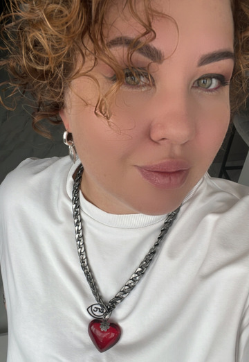Tina (@tina10090) — my photo № 1