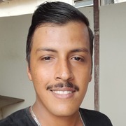 Moises 25 Vitória